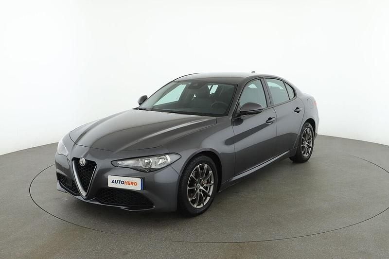 Grigio Usata 2018 Alfa Romeo Giulia Super Tre volumi | 19.099 € (Buon prezzo) - Immagine 1/4