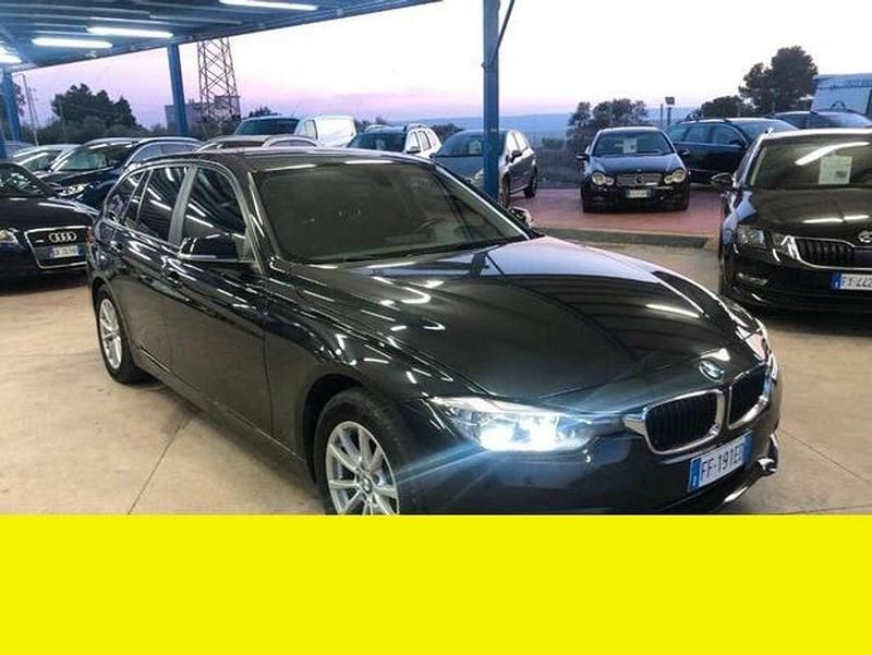 Usata BMW 318 150 CV (110 kW) 2016 Nero Berlina