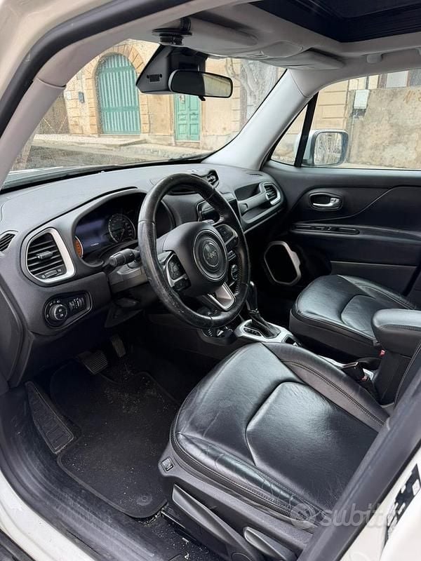 Usata Jeep Renegade Limited 140 CV (102 kW) 2015 Bianco SUV