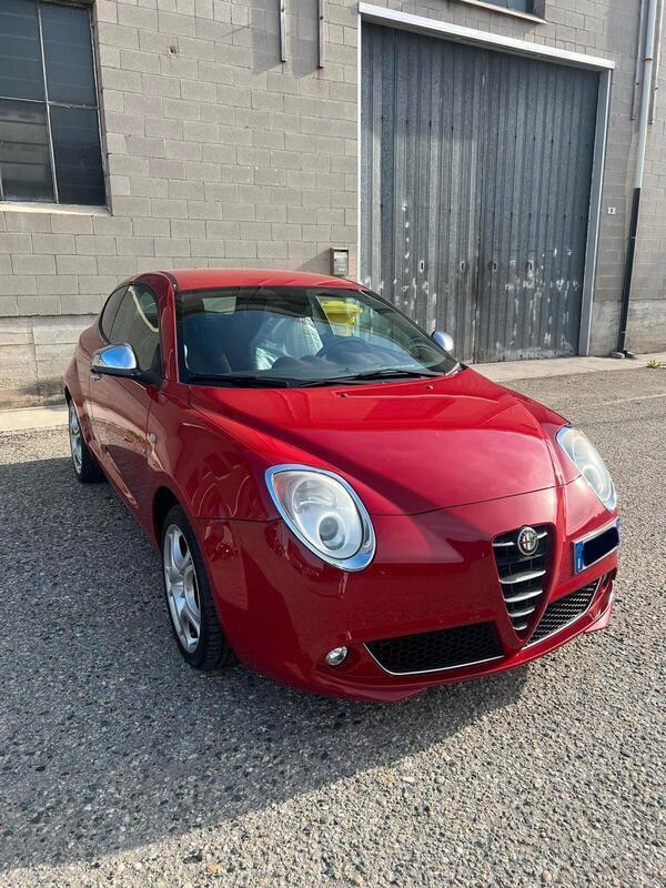 Usato 2009 Alfa Romeo MiTo 1.4 Benzin 78 CV (4.900 €)