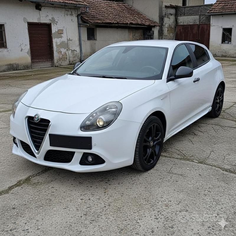 Usata Alfa Romeo Giulietta 120 CV (88 kW) 2018 Bianco Utilitaria