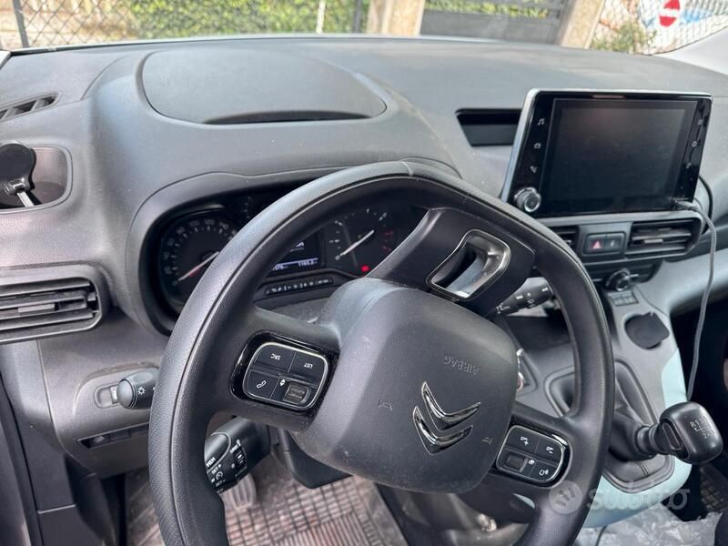 Usata Citroën Berlingo 109 CV (80 kW) 2021 Grigio Monovolume