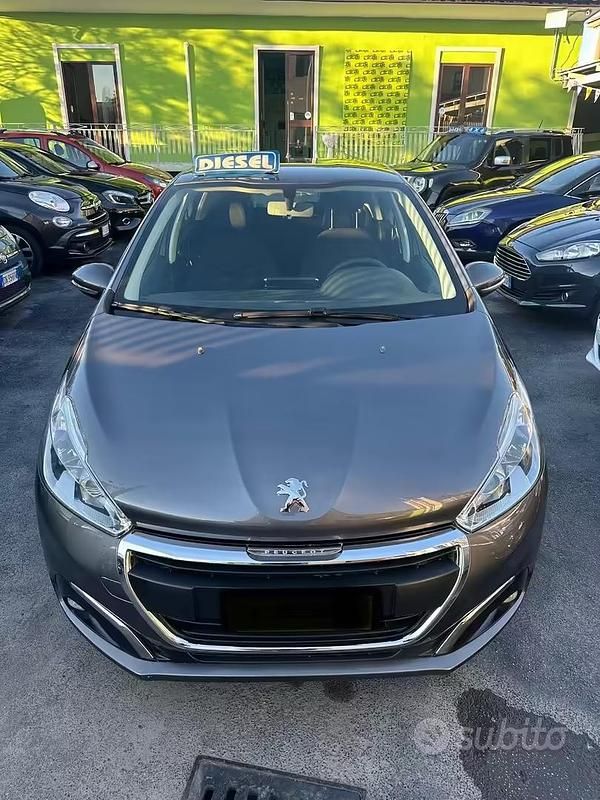 Usata Peugeot 208 Allure 75 CV (55 kW) 2018 Grigio Utilitaria