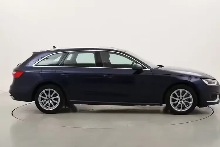 Usata Audi A4 Advanced 163 CV (119 kW) 2022 Blu Station wagon