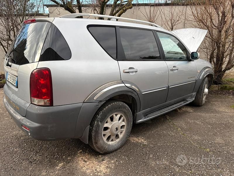 Grigio Usata 2004 Ssangyong (KGM) Rexton SUV | 2300 € (Super prezzo) - Immagine 1/4