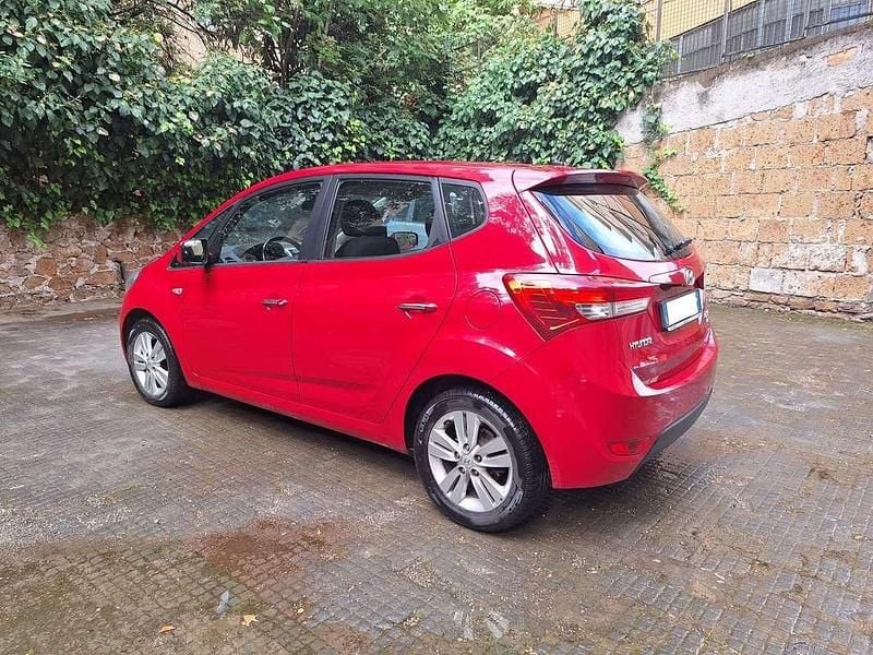 Usata Hyundai ix20 116 CV (85 kW) 2014 Rosso Utilitaria