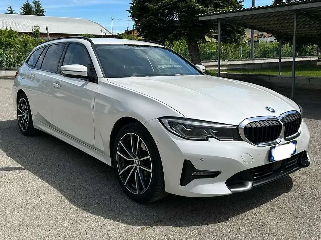Usata BMW 320 Sport Line 190 CV (139 kW) 2020 Bianco Station wagon