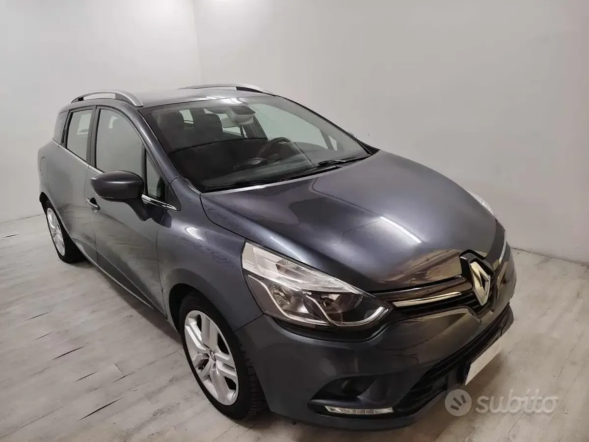 Usata Renault Clio 90 CV (66 kW) 2018 Grigio Station wagon