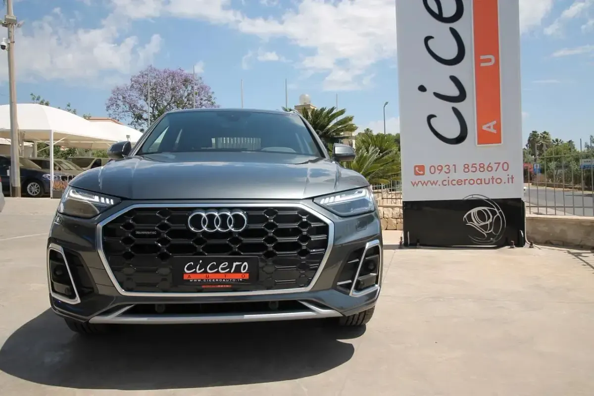 Usata Audi Q5 203 CV (149 kW) 2024 Grigio SUV
