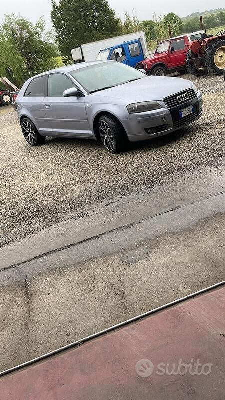 Usata Audi A3 140 CV (102 kW) 2005 Grigio Utilitaria