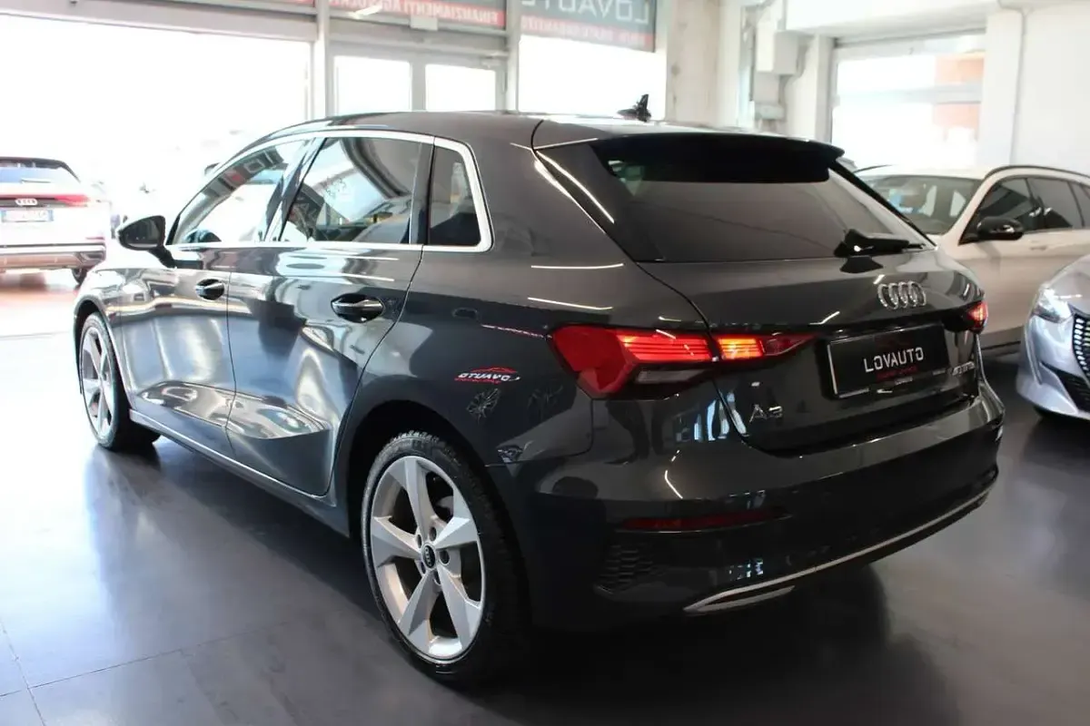 Usata Audi A3 Advanced 150 CV (110 kW) 2022 Grigio Berlina