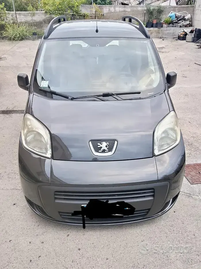 Usata Peugeot Bipper 75 CV (55 kW) 2014 Nero Monovolume