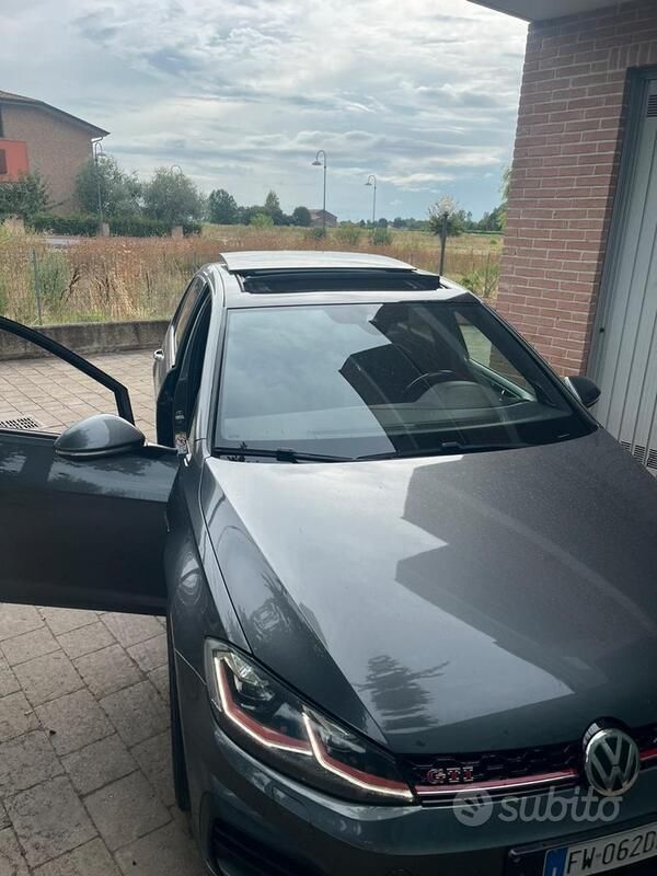 Usata VW Golf VII GTI 245 CV (180 kW) 2018 Grigio Berlina