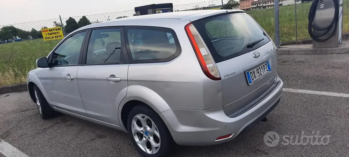 Usata Ford Focus 90 CV (66 kW) 2009 Station wagon