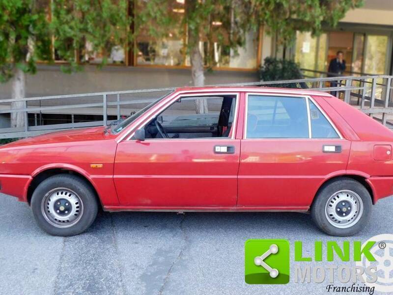 Usato 1982 Lancia Delta 1.3 Benzin 75 CV (3.500 €)