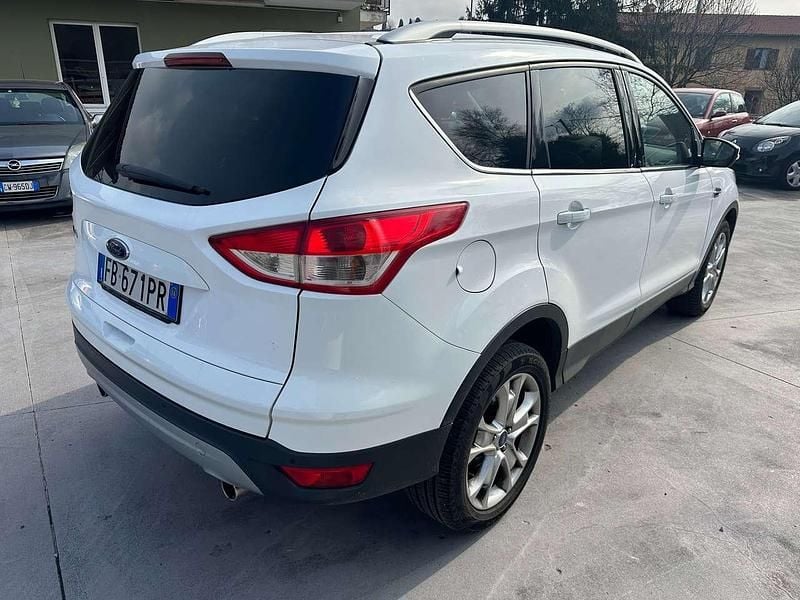 Usata Ford Kuga Titanium 150 CV (110 kW) 2016 Bianco SUV