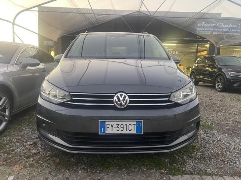 Usata VW Touran Executive 115 CV (84 kW) 2019 Grigio Monovolume