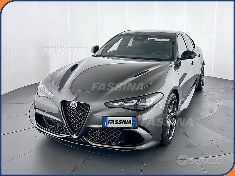 Usata Alfa Romeo Giulia Quadrifoglio 519 CV (381 kW) 2023 Grigio Berlina