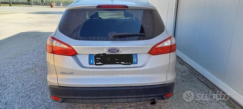 Usata Ford Focus Titanium 150 CV (110 kW) 2011 Grigio Station wagon