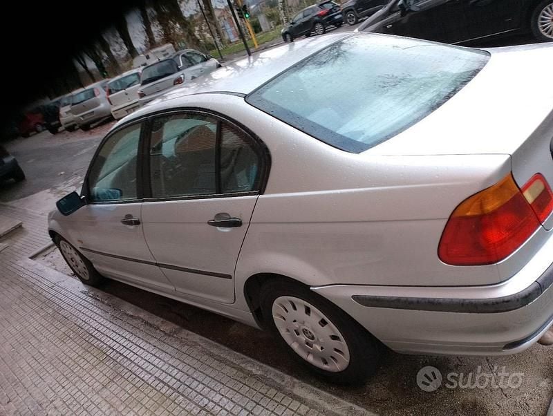 Occasion BMW 320 136 ch (100 kW) 1998 Gris Berline
