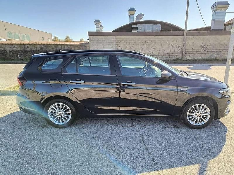 Usata Fiat Tipo Life 101 CV (74 kW) 2021 Nero Station wagon