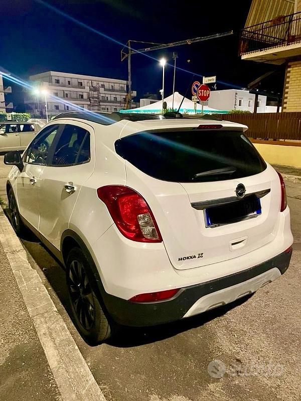 Usata Opel Mokka X 136 CV (100 kW) 2017 Bianco SUV