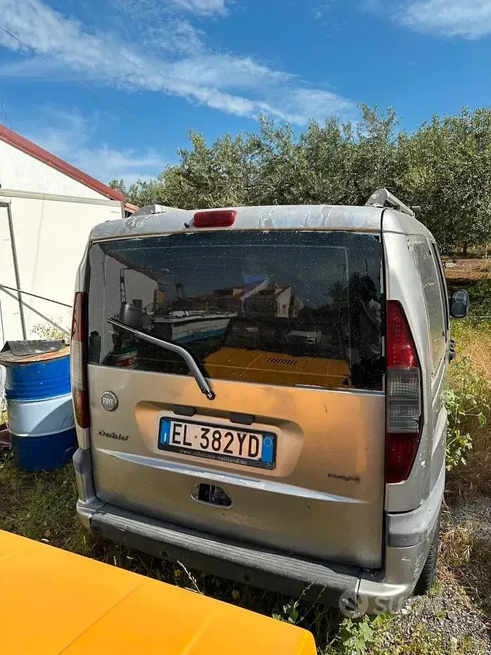 Usata Fiat Doblò 69 CV (50 kW) 2004 Grigio Monovolume