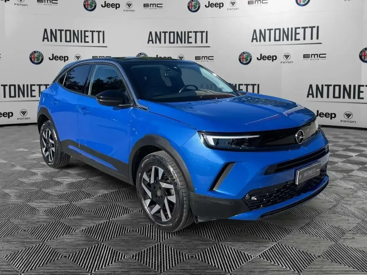 Usata Opel Mokka Elegance 110 CV (80 kW) 2024 Blu/azzurro SUV