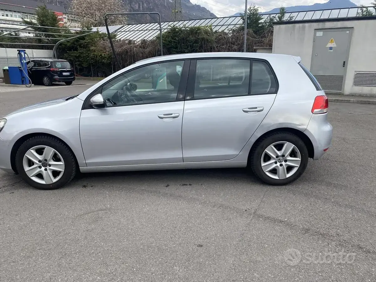 Usata VW Golf VI 140 CV (102 kW) 2009 Utilitaria
