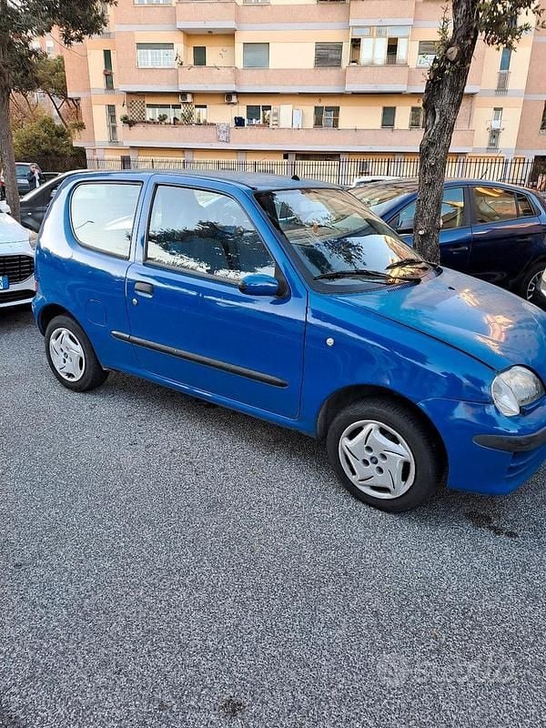 Usata Fiat 600 54 CV (39 kW) 2002 Blu Utilitaria