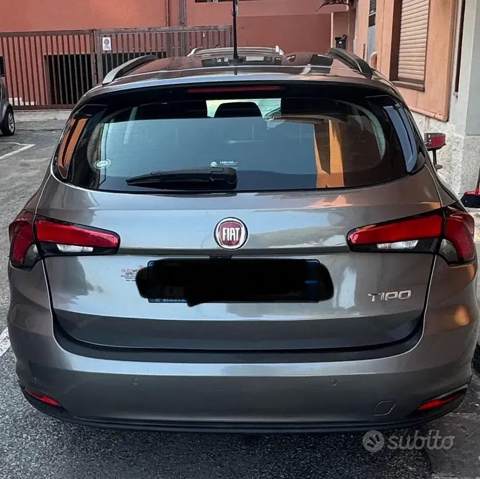 Usata Fiat Tipo 95 CV (69 kW) 2018 Grigio Berlina