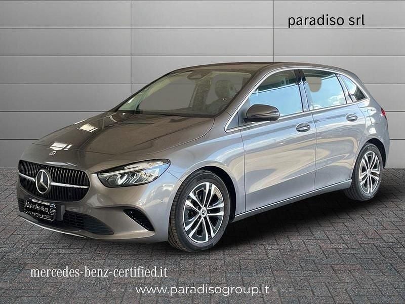 Usata Mercedes B180 Premium 116 CV (85 kW) 2023 Grigio Monovolume