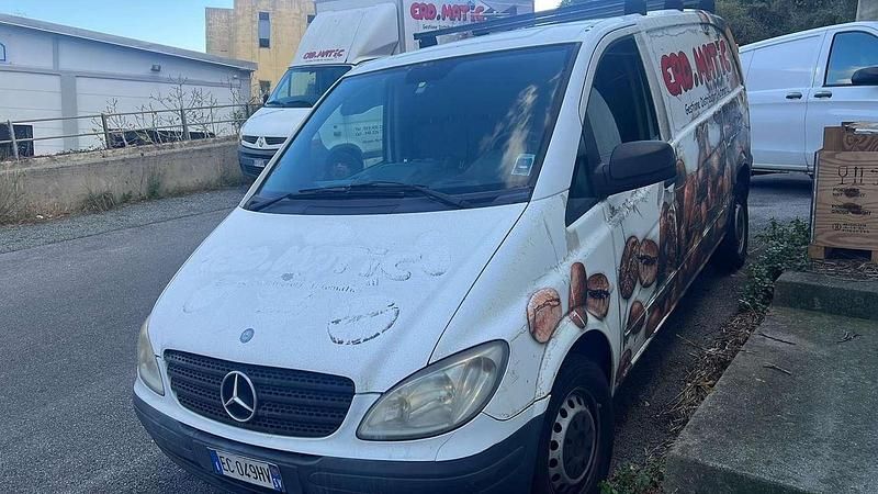 Usata Mercedes Vito 150 CV (110 kW) 2010 Furgone