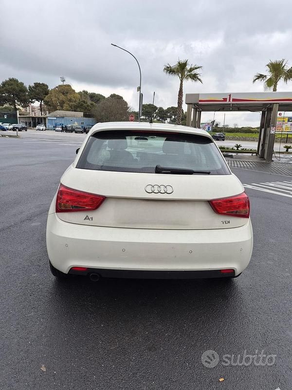 Usata Audi A1 Attraction 116 CV (85 kW) 2015 Bianco Utilitaria