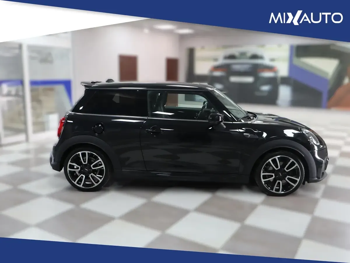 Usata Mini Cooper S 178 CV (130 kW) 2022 Nero Utilitaria