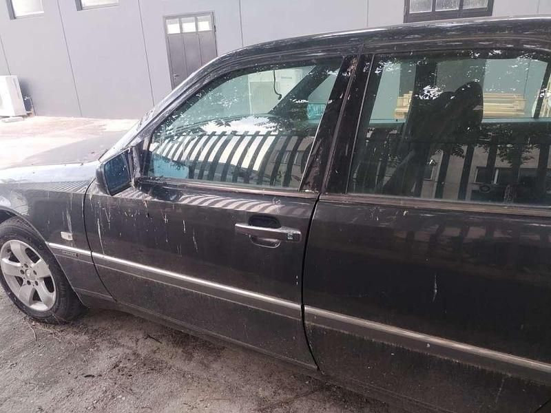 Usata Mercedes C180 121 CV (88 kW) 1994 Berlina