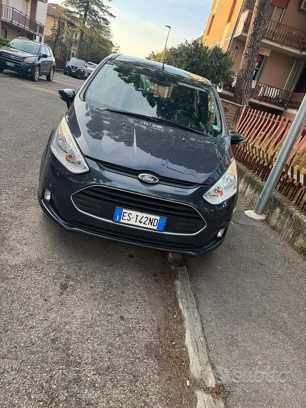 Usata Ford B-MAX 100 CV (73 kW) 2013 Blu Monovolume