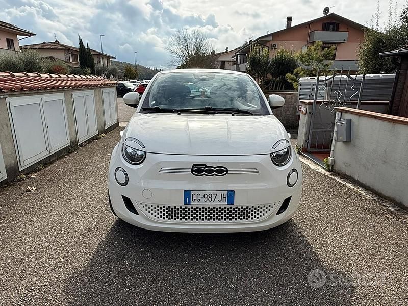 Usata Fiat 500e Icon 42 kW (58 CV) 2021 Utilitaria