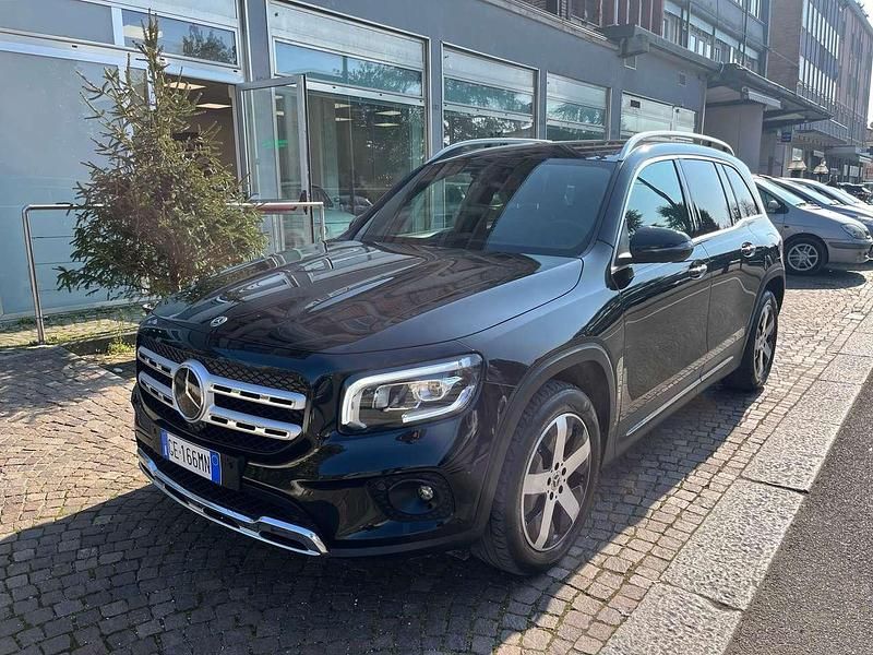 Nero Usata 2021 Mercedes GLB200 SUV | 23.900 € (Buon prezzo) - Immagine 1/4