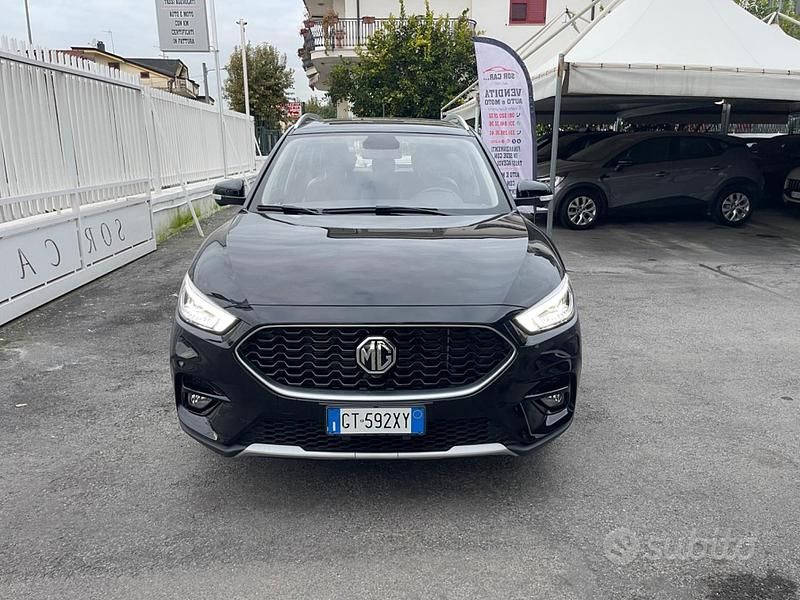 Usata MG ZS Luxury 106 CV (77 kW) 2024 Nero SUV