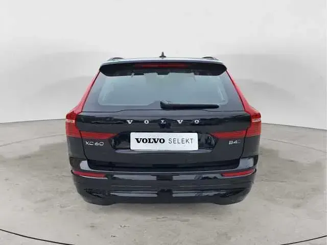 Usata Volvo XC60 Core 197 CV (144 kW) 2022 Nero SUV