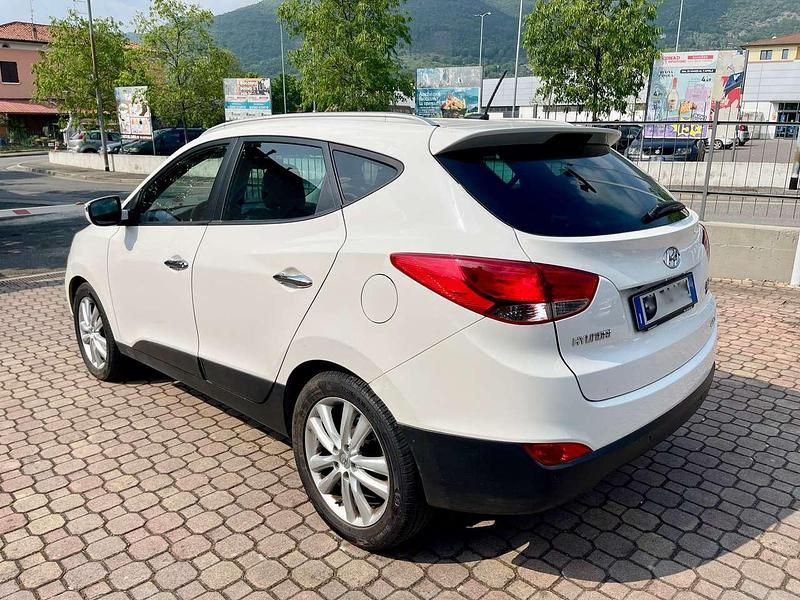 Usata Hyundai ix35 Style 184 CV (135 kW) 2012 Bianco SUV