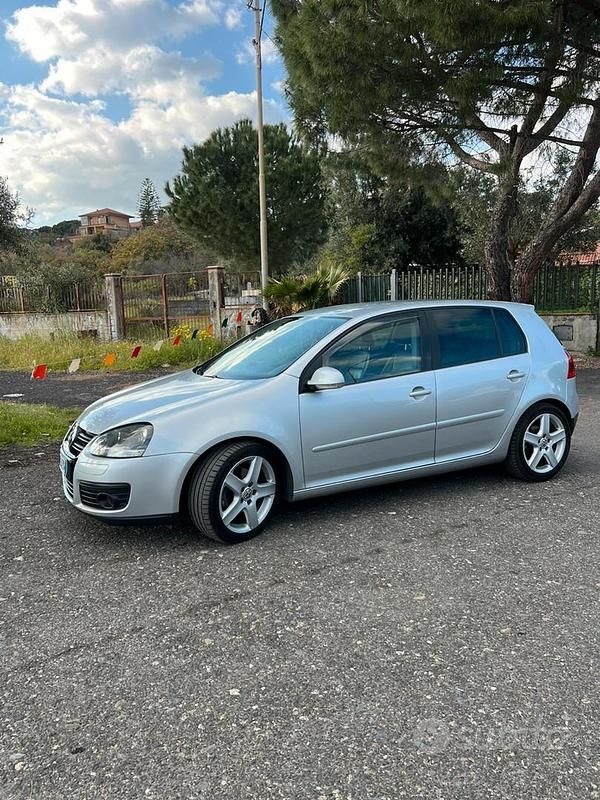 Usata VW Golf VI GT 140 CV (102 kW) 2008 Grigio Utilitaria