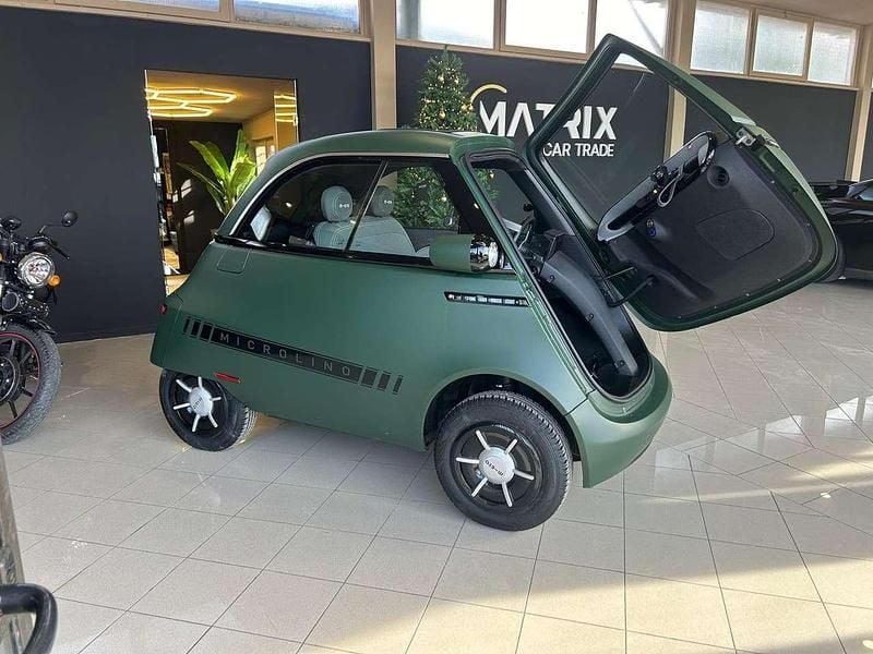 Nuova Micro Microlino 11 kW (15 CV) 2025 London green matt Utilitaria