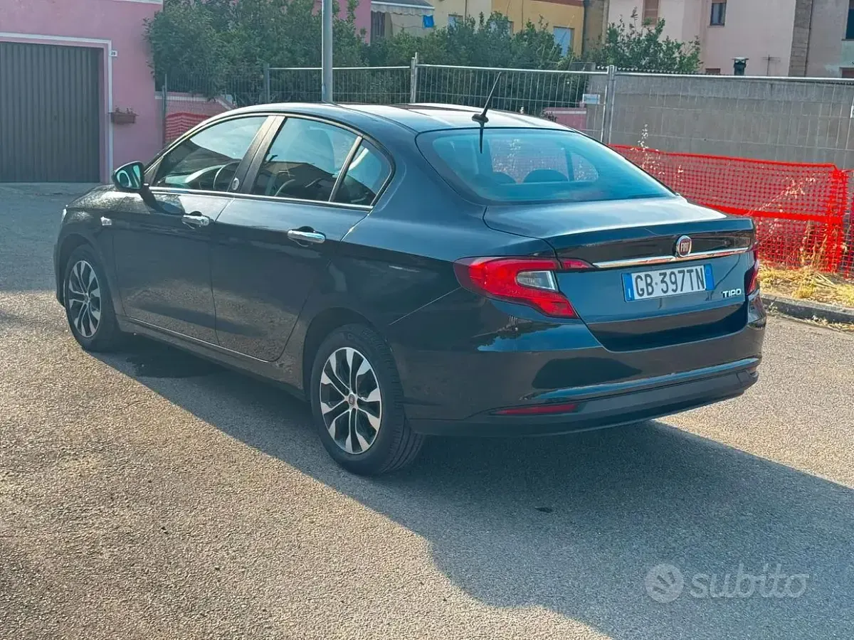 Usata Fiat Tipo Mirror 120 CV (88 kW) 2020 Berlina