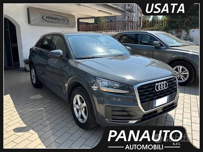 Usata Audi Q2 Business 116 CV (85 kW) 2017 Grigio SUV