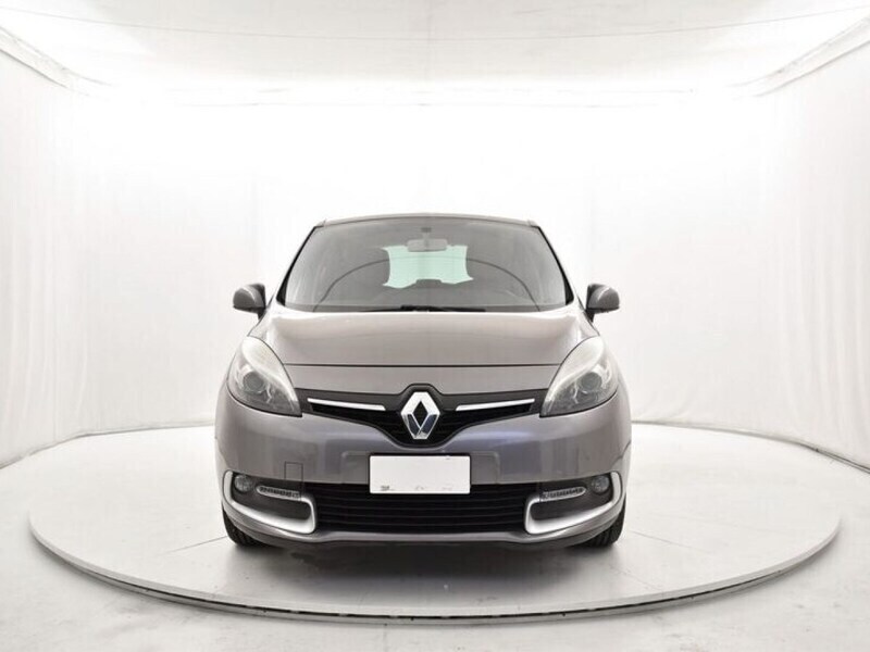 Usato 2014 Renault Scénic III 1.5 Diesel 110 CV (7.800 €)