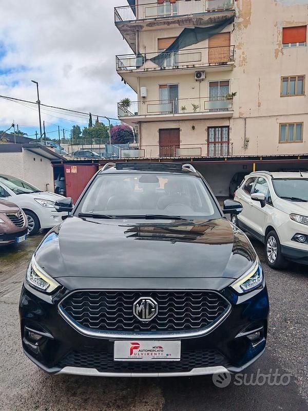 Usata MG ZS Luxury 111 CV (81 kW) 2022 Nero SUV
