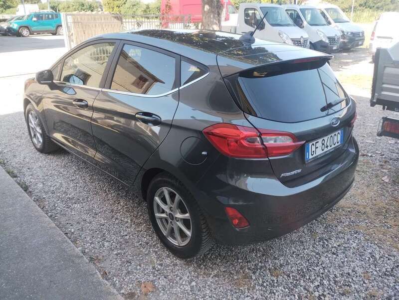 Usata Ford Fiesta Titanium S 75 CV (55 kW) 2021 Grigio Utilitaria