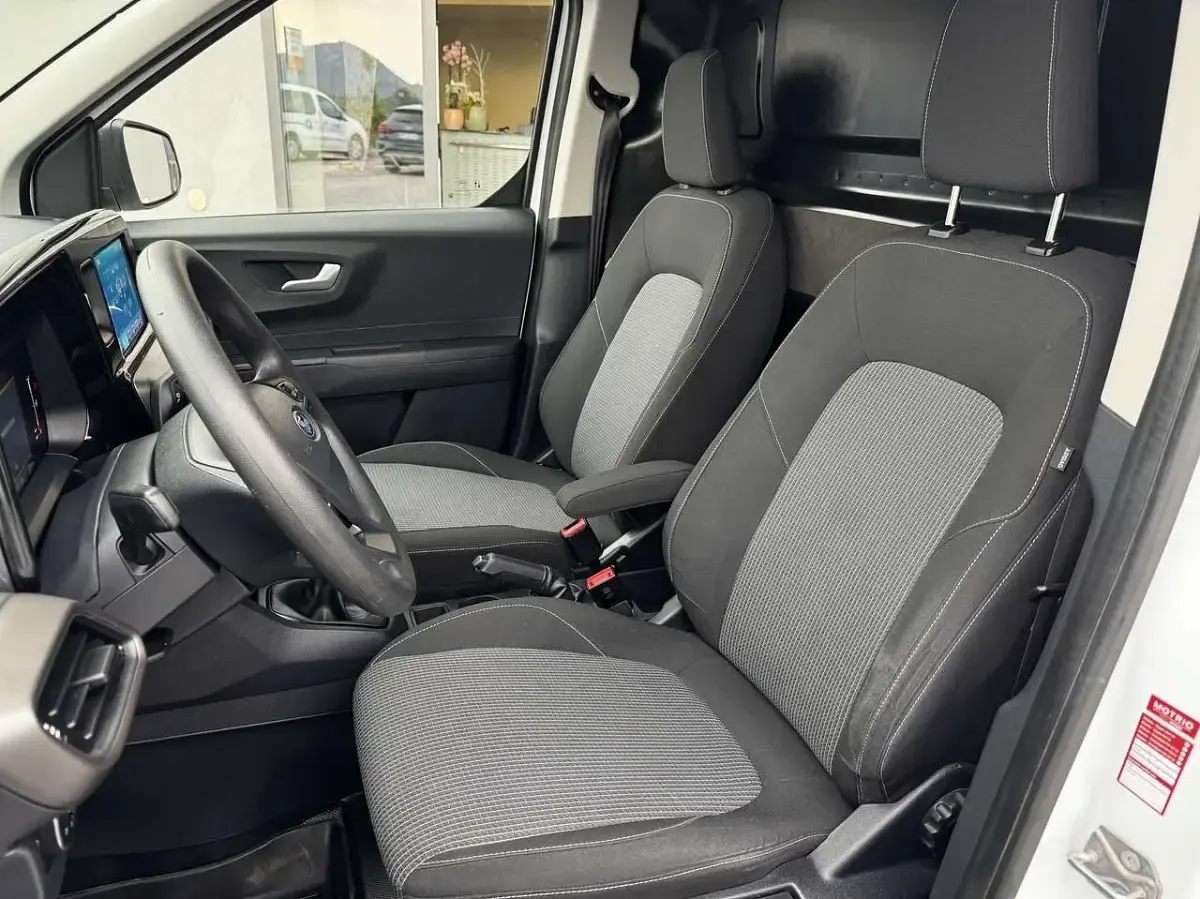 Usata Ford Transit Trend 101 CV (74 kW) 2024 Bianco Monovolume